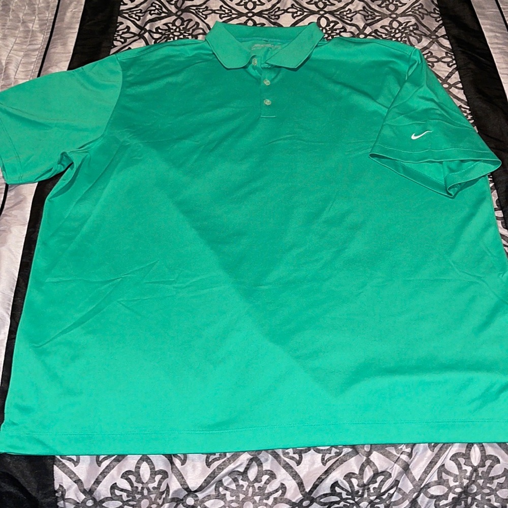 Brand newish Nike dri fit golf shirt Green 3xl polo shirt